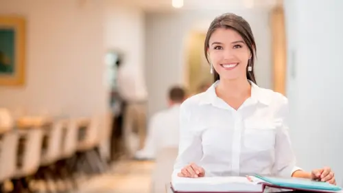 Le regine dell'ospitalità: il ruolo essenziale delle Hostess nell'organizzazione di eventi di successo